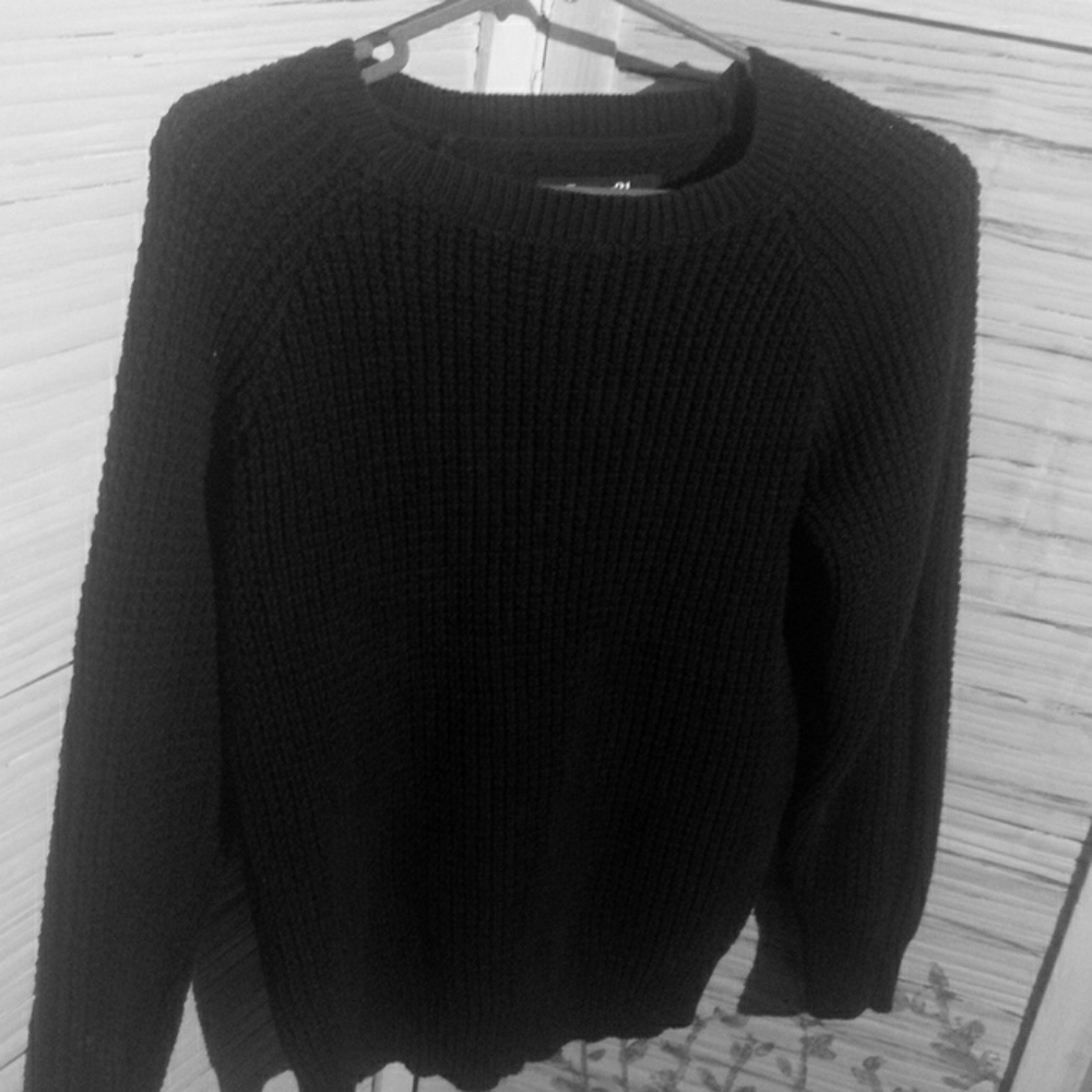 Stylish forever 21 sweater